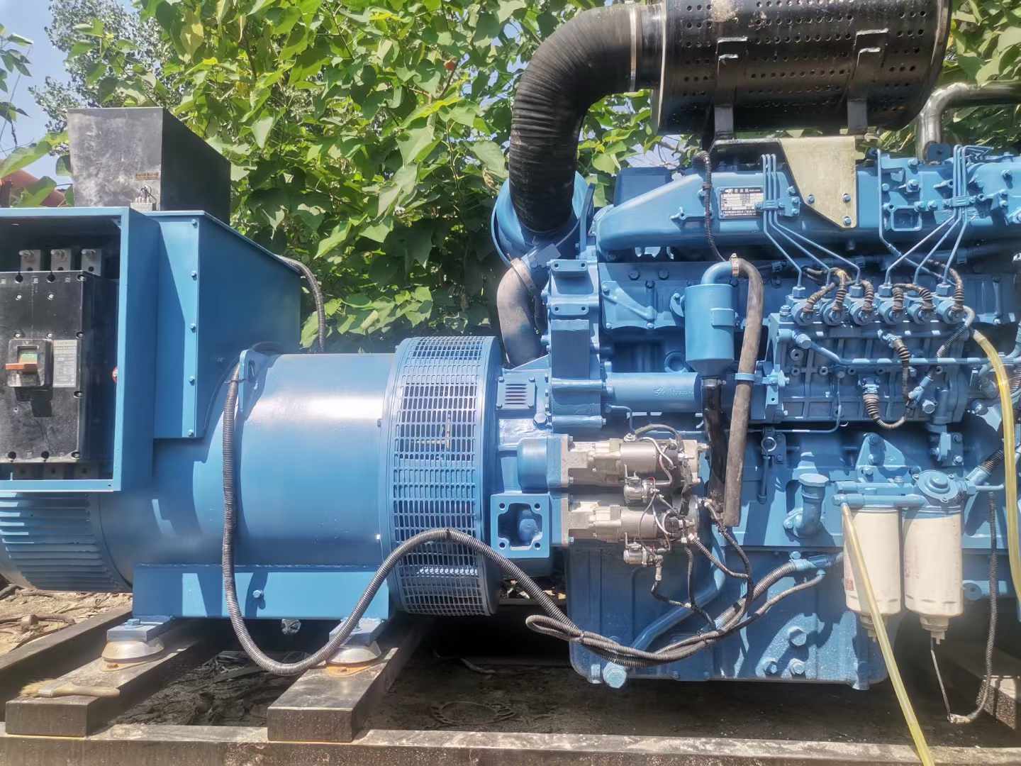 红安详细说明降低 800kW 柴油发电机输出电流波动的方法
